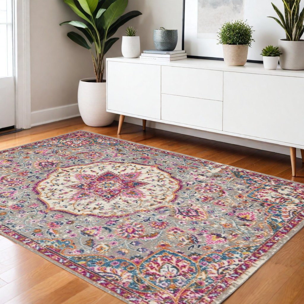 Gray and Ivory Polypropylene Medallion Area Rug, 4′ × 6′
