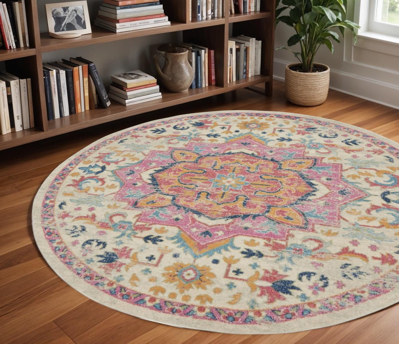 Pink and Ivory Southwestern Distressed Polypropylene Area Rug, 8′ Round