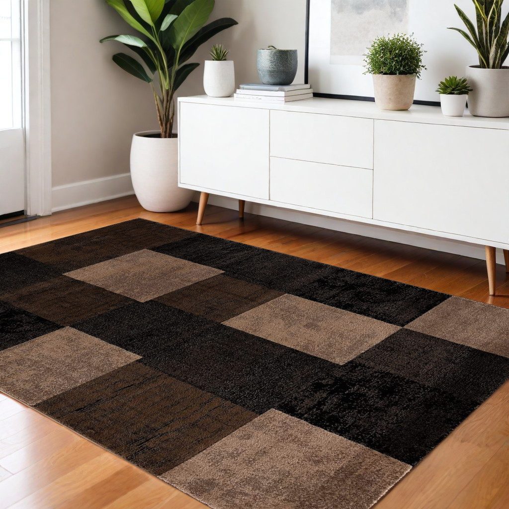 Black and Brown Geometric Distressed Polypropylene Rectangle Area Rug, 4′ × 6′