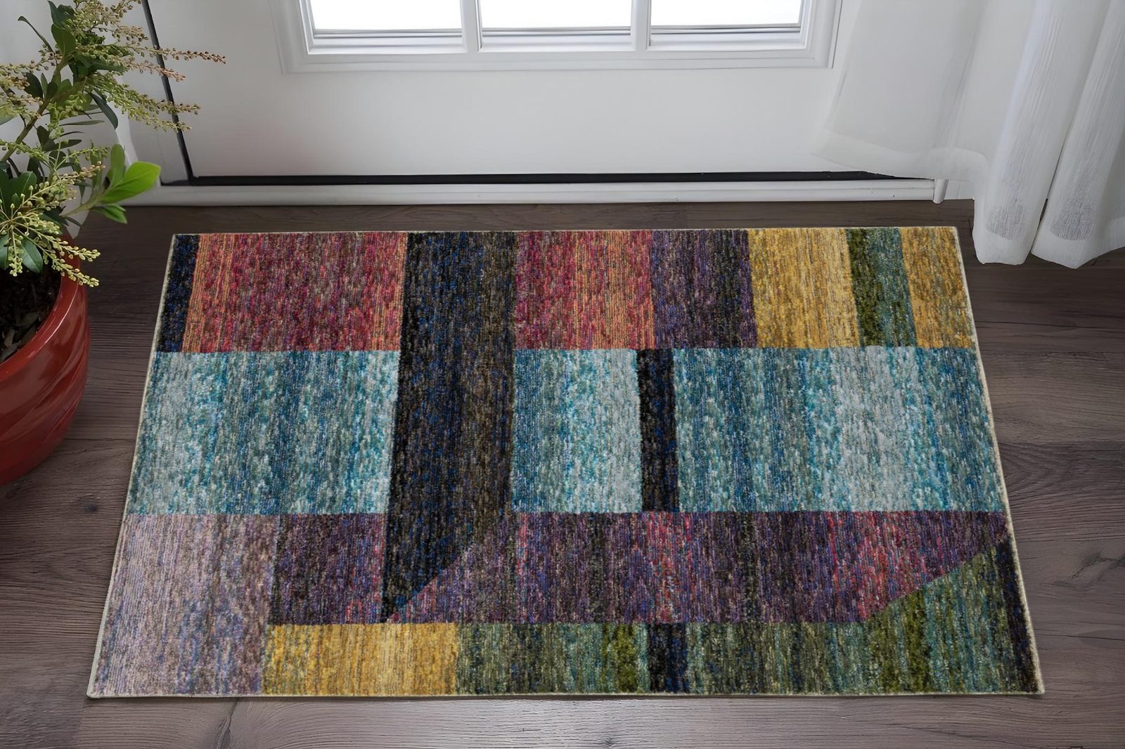 Purple and Red Geometric Polypropylene Rectangle Area Rug, 3′ × 5′