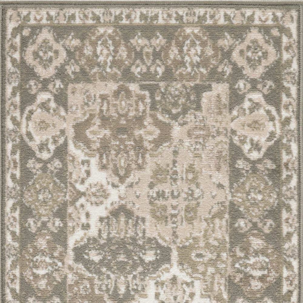 Green and Ivory Medallion Distressed Polypropylene Area Rug