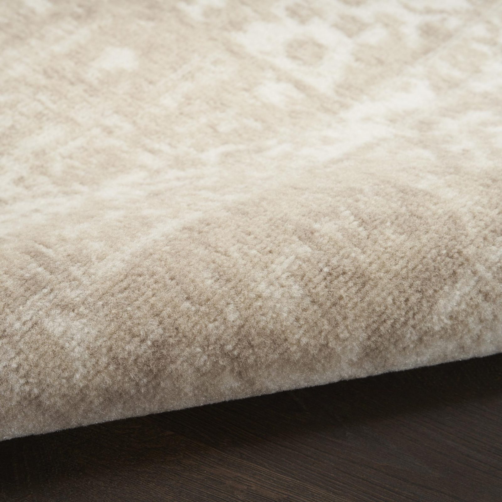 Ivory Floral Polypropylene Power Loom Area Rug