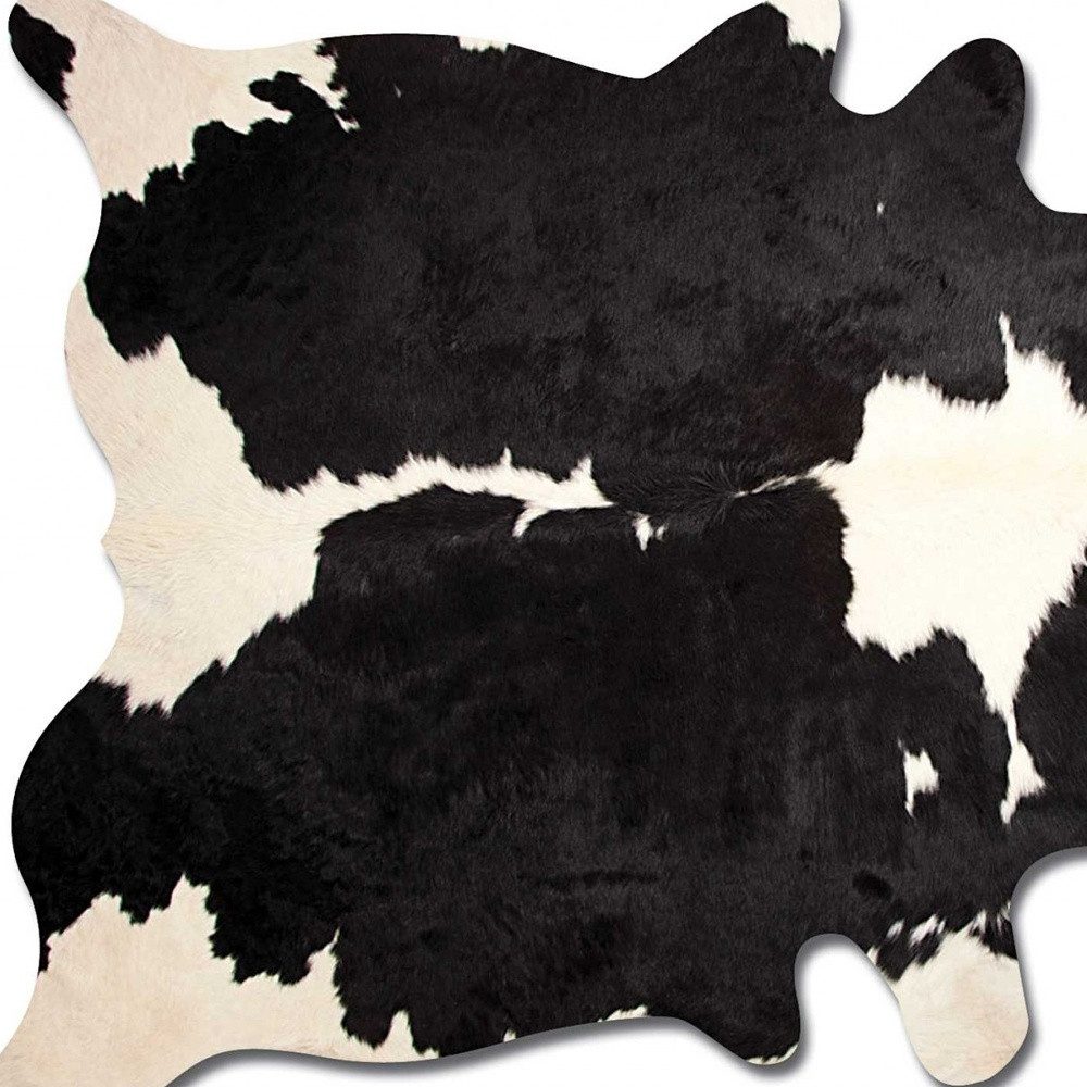 6′ X 7′ Black and White Cowhide Area Rug