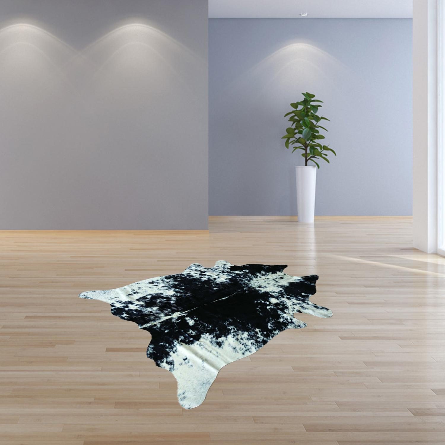 6′ X 7′ Black And White Cowhide Area Rug II