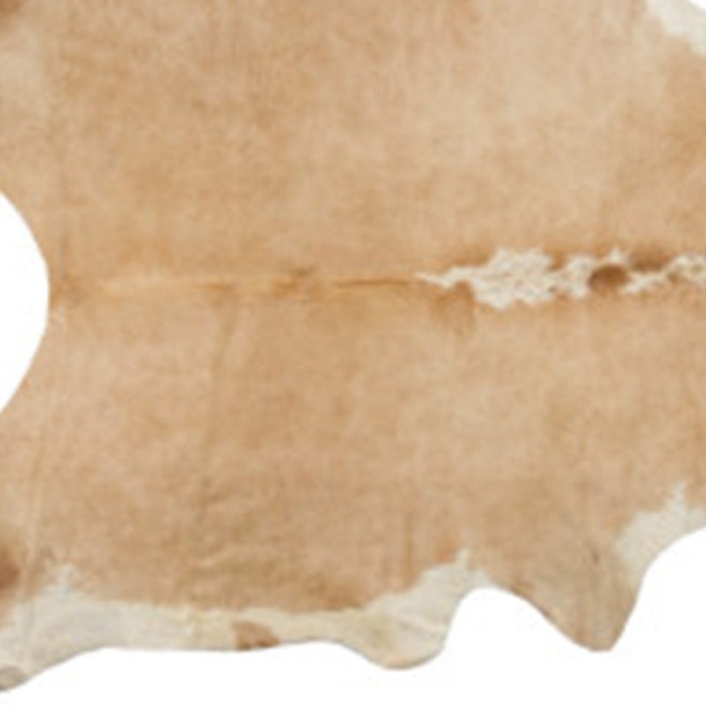 6′ X 7′ Tan And White Cowhide Print Area Rug