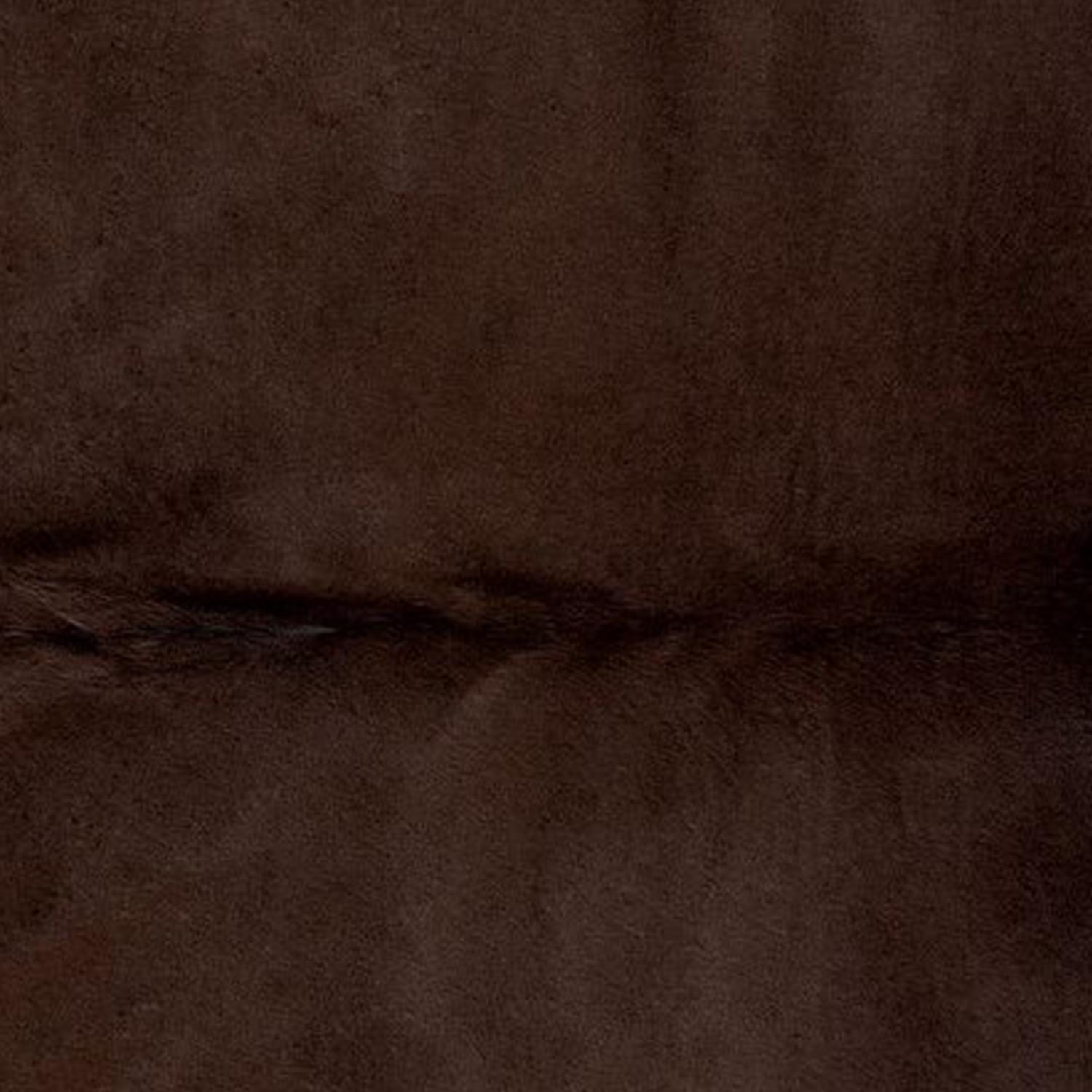 5′ X 7′ Chocolate Cowhide Area Rug