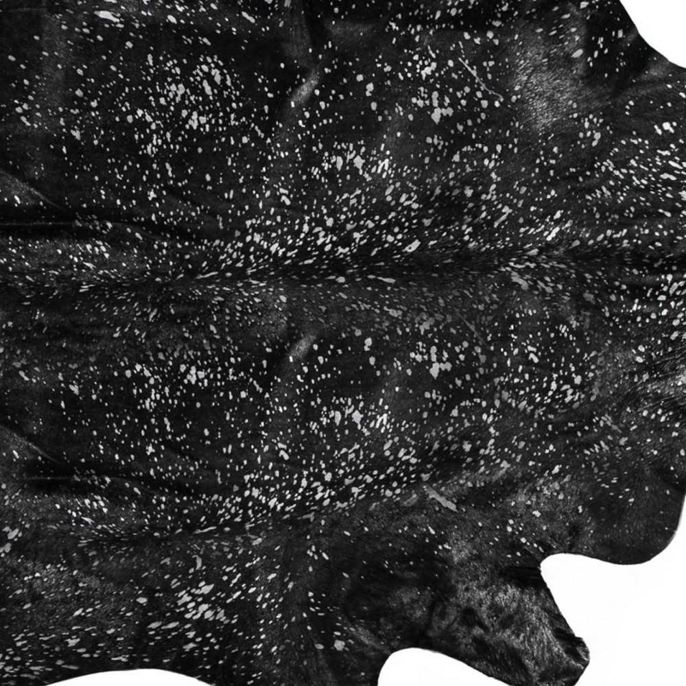 5′ X 7′ Black And Silver Cowhide Print Area Rug