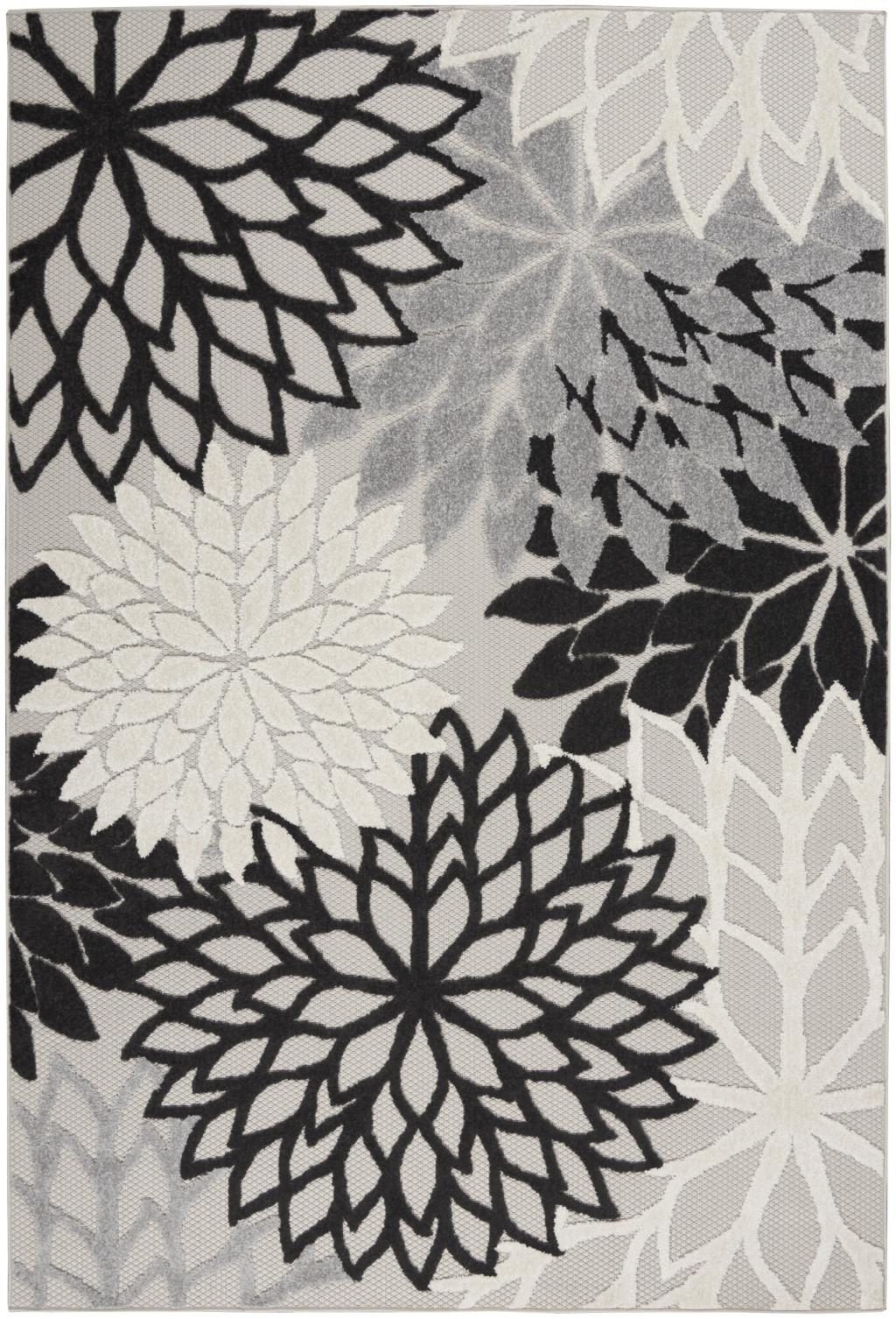 4′ X 6′ Black And White Indoor Outdoor Area Rug