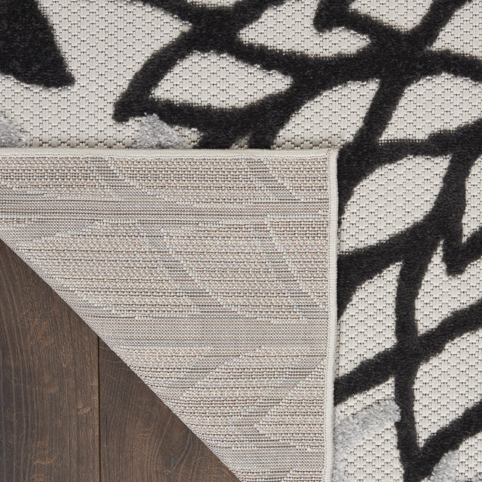 8′ X 11′ Black And White Indoor Outdoor Area Rug