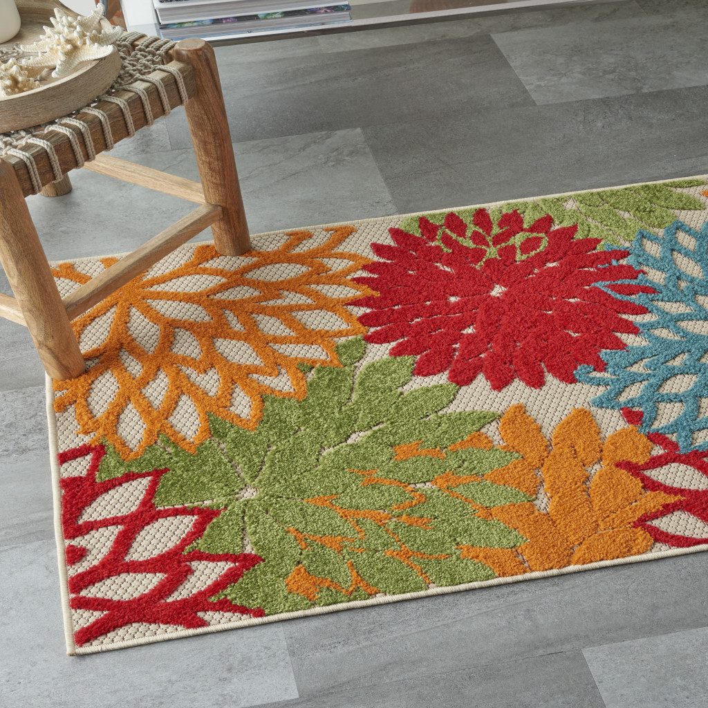 3′ X 4′ Green and Ivory Indoor Outdoor Area Rug