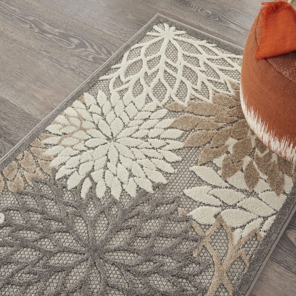 3′ X 4′ Gray Ivory Floral Indoor Outdoor Area Rug