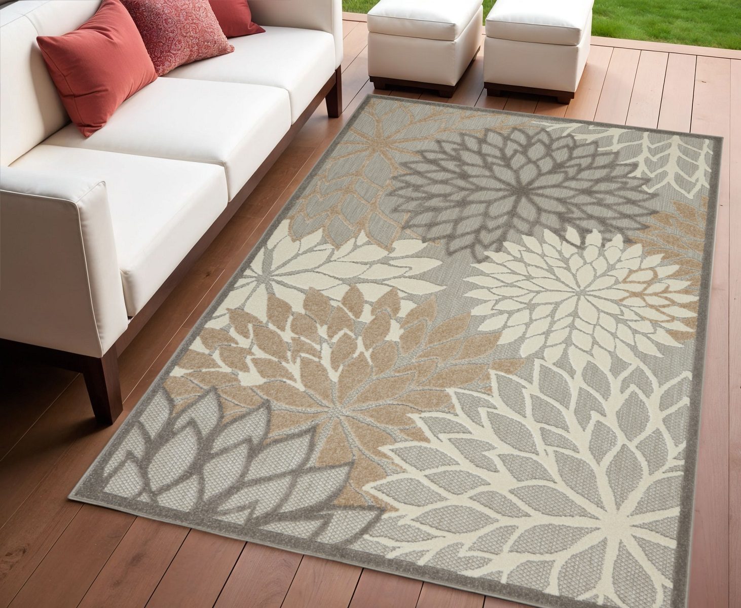 4′ X 6′ Gray and Ivory Indoor Outdoor Area Rug