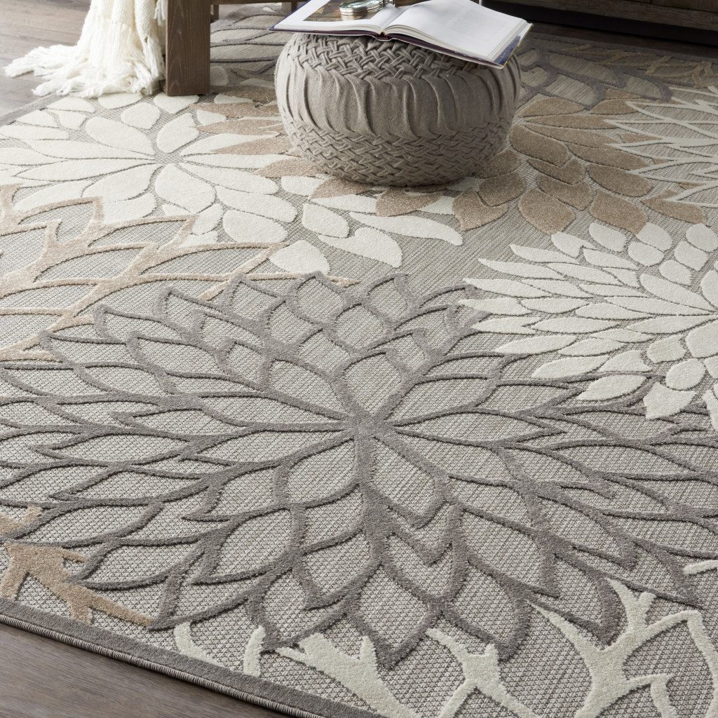 7′ X 10′ Gray And Ivory Indoor Outdoor Area Rug