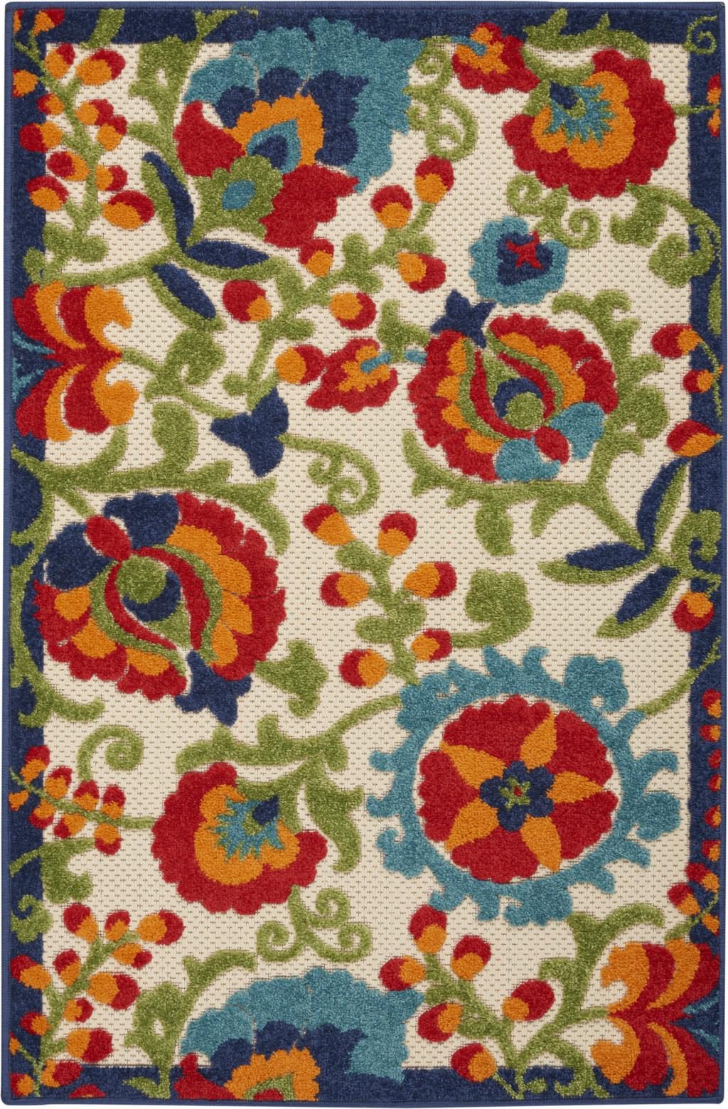 3′ X 4′ Green and Ivory Indoor-Outdoor Area Rug II