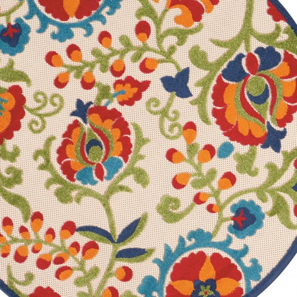 5′ Green And Ivory Indoor Outdoor Round Rug
