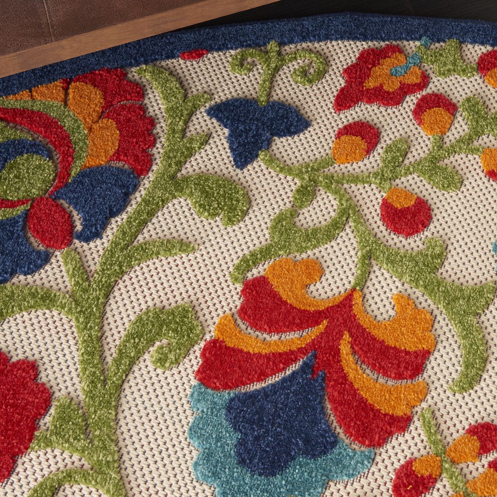 8′ Green and Ivory Indoor Outdoor Round Rug