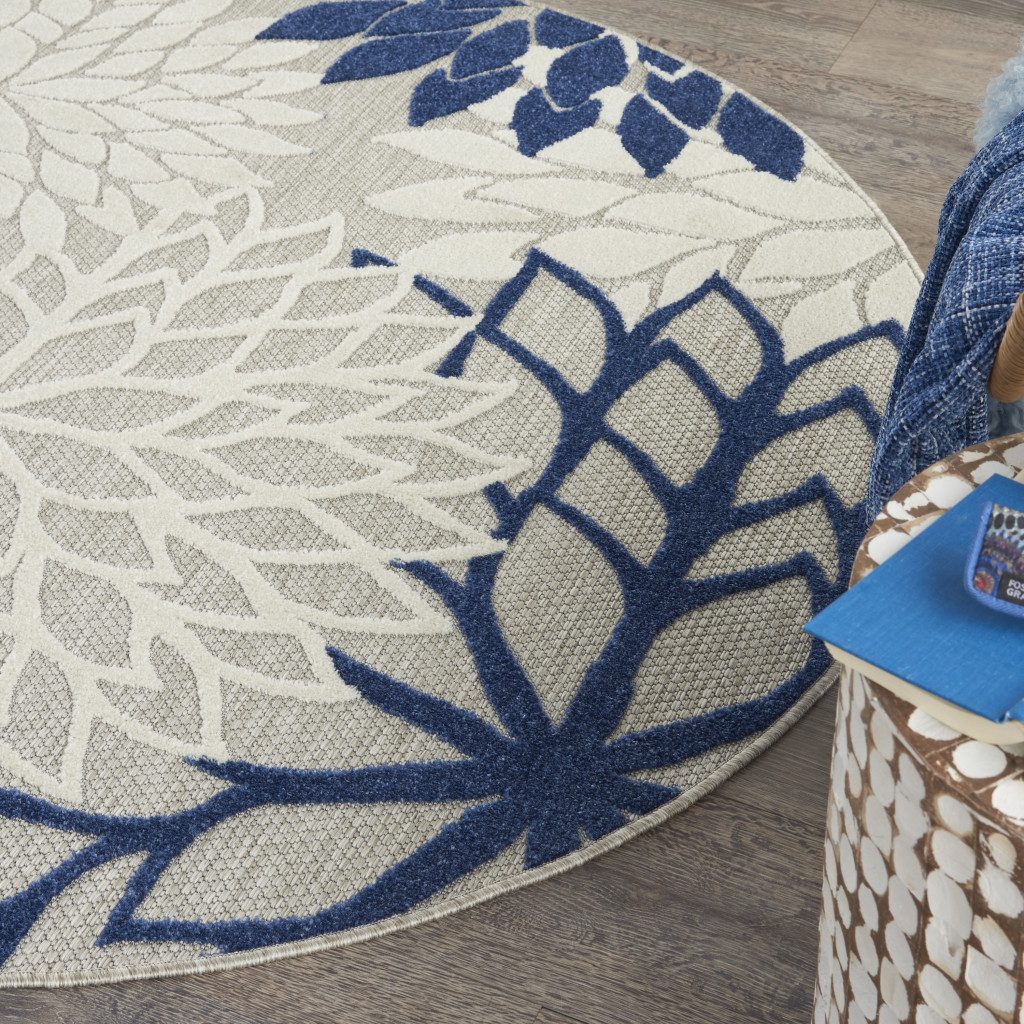 5′ Ivory and Blue Indoor Outdoor Round Rug II