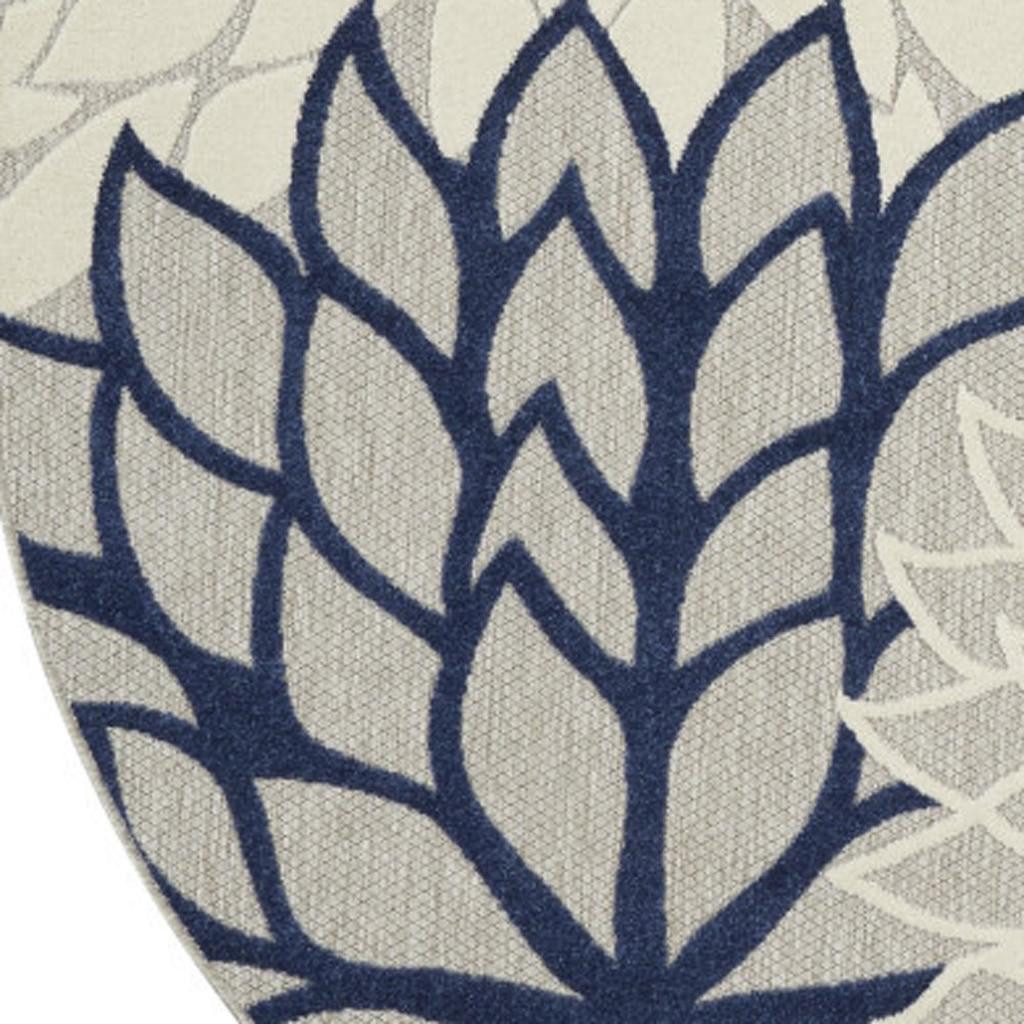 8′ Ivory and Blue Indoor Outdoor Round Rug II