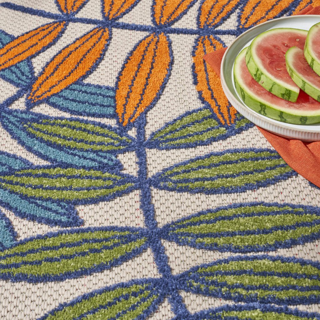 5′ Ivory And Blue Round Floral Indoor Outdoor Area Rug