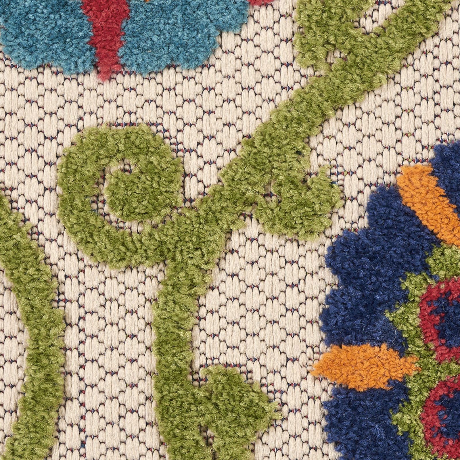 7′ X 10′ Ivory and Blue Indoor-Outdoor Area Rug III