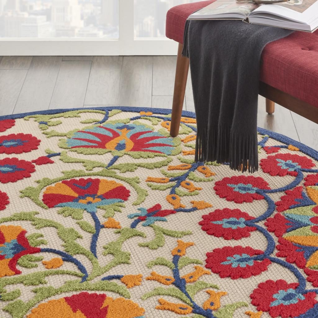 5′ Red And Ivory Floral Indoor Outdoor Round Rug