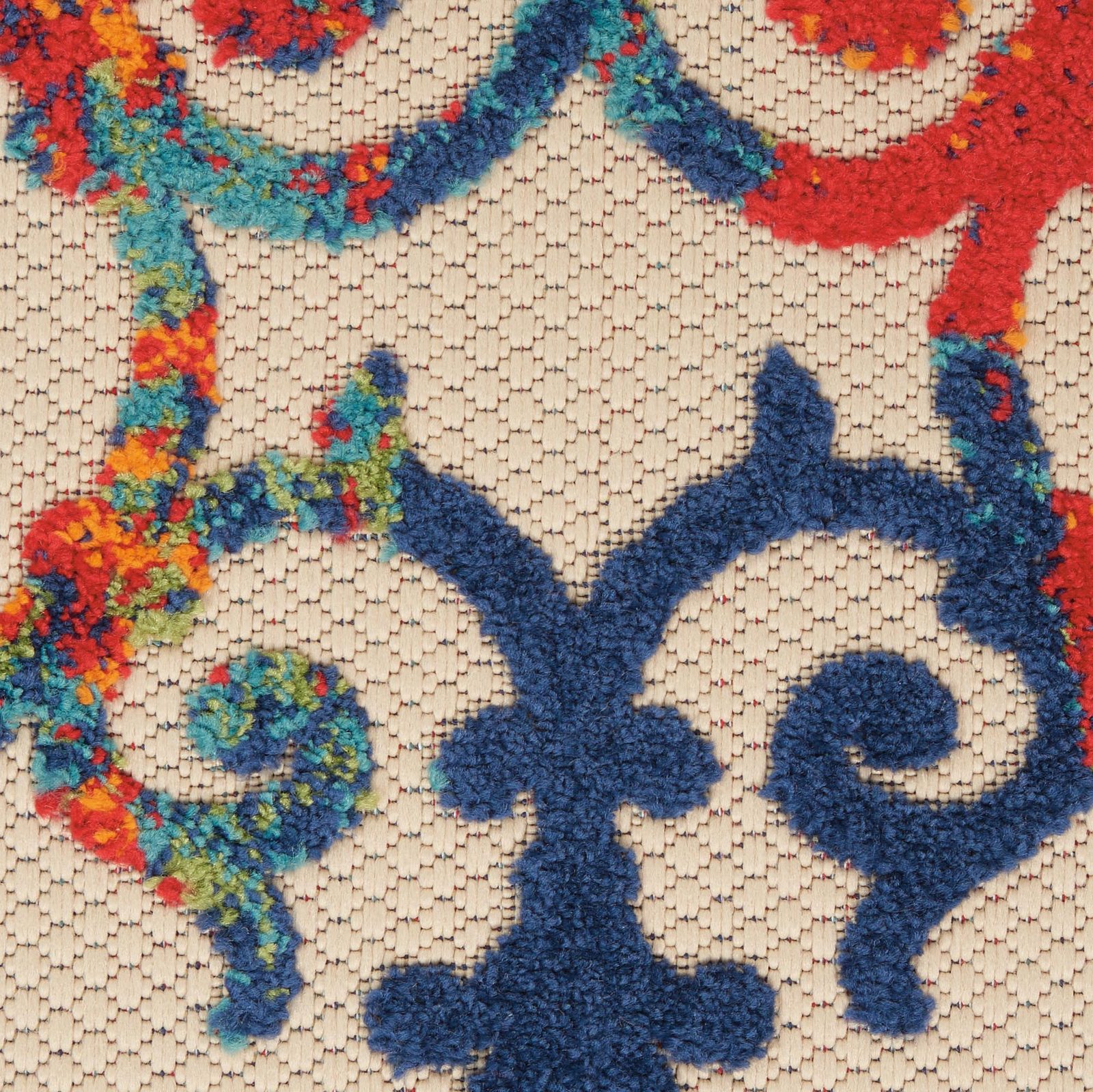 7′ X 10′ Ivory And Blue Indoor Outdoor Area Rug