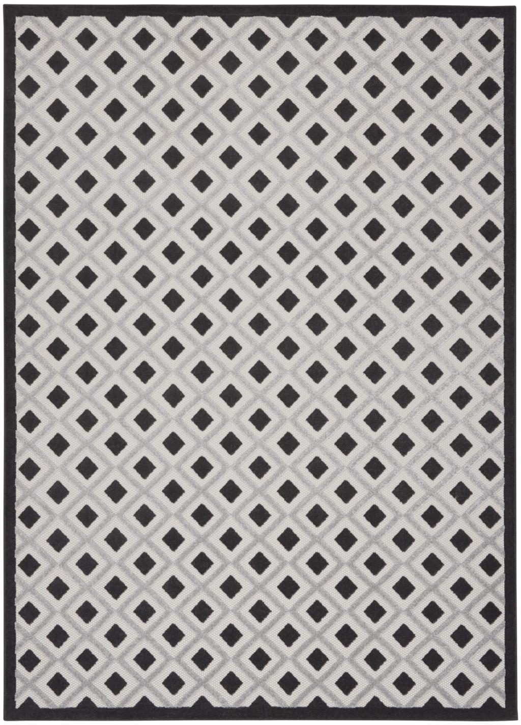 7′ X 10′ Black and White Indoor Outdoor Area Rug