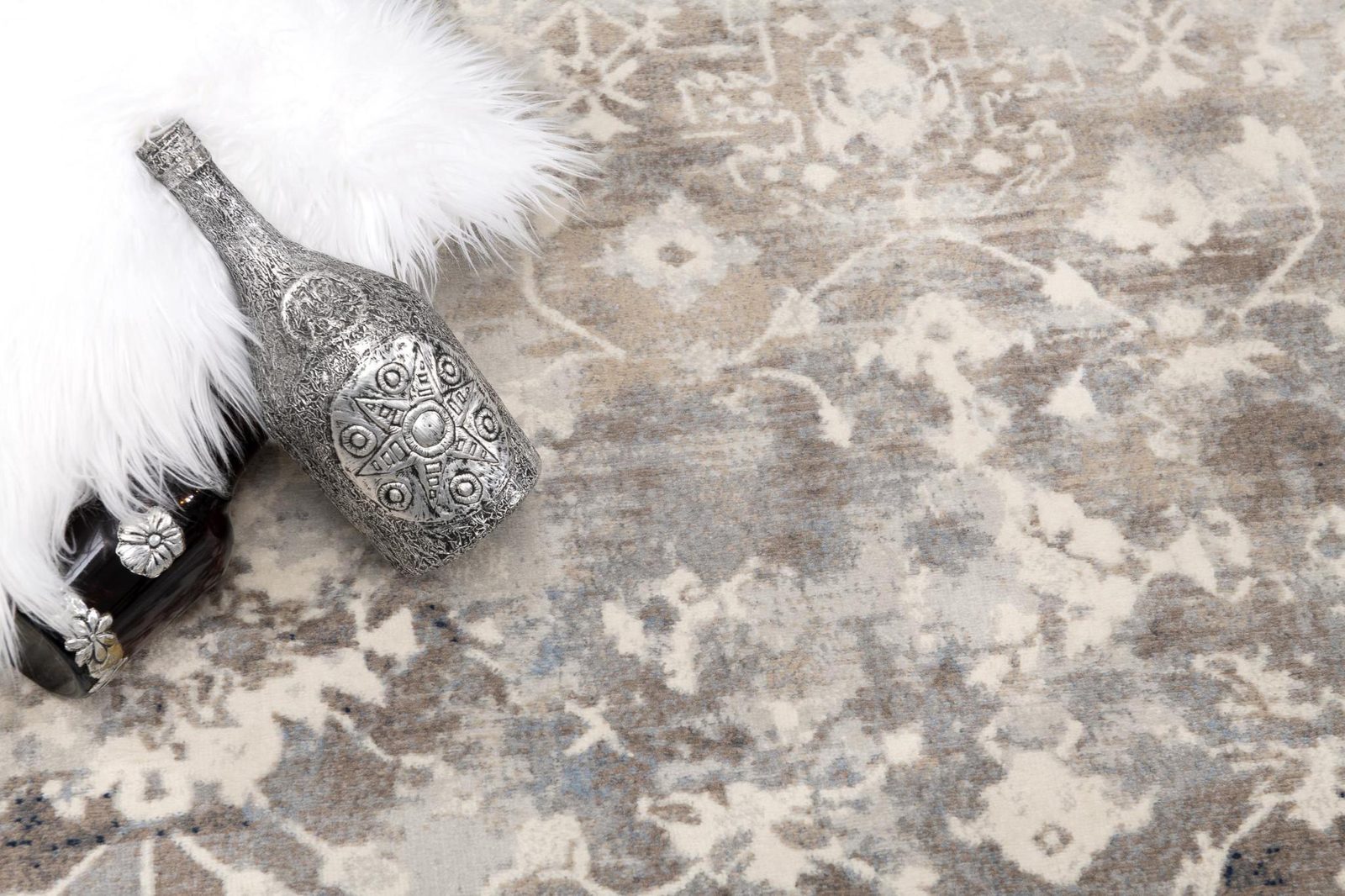 8′ X 11′ Navy And Beige Distressed Vines Area Rug