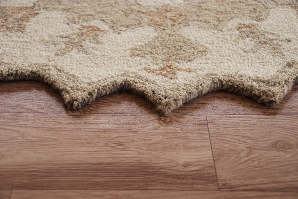 2′ X 4′ Wool Medallion Half Circle Area Rug