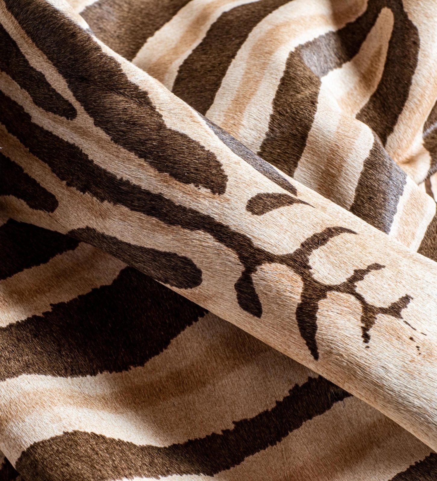 6′ X 7′ Zebra Chocolate and Natural Cowhide Area Rug