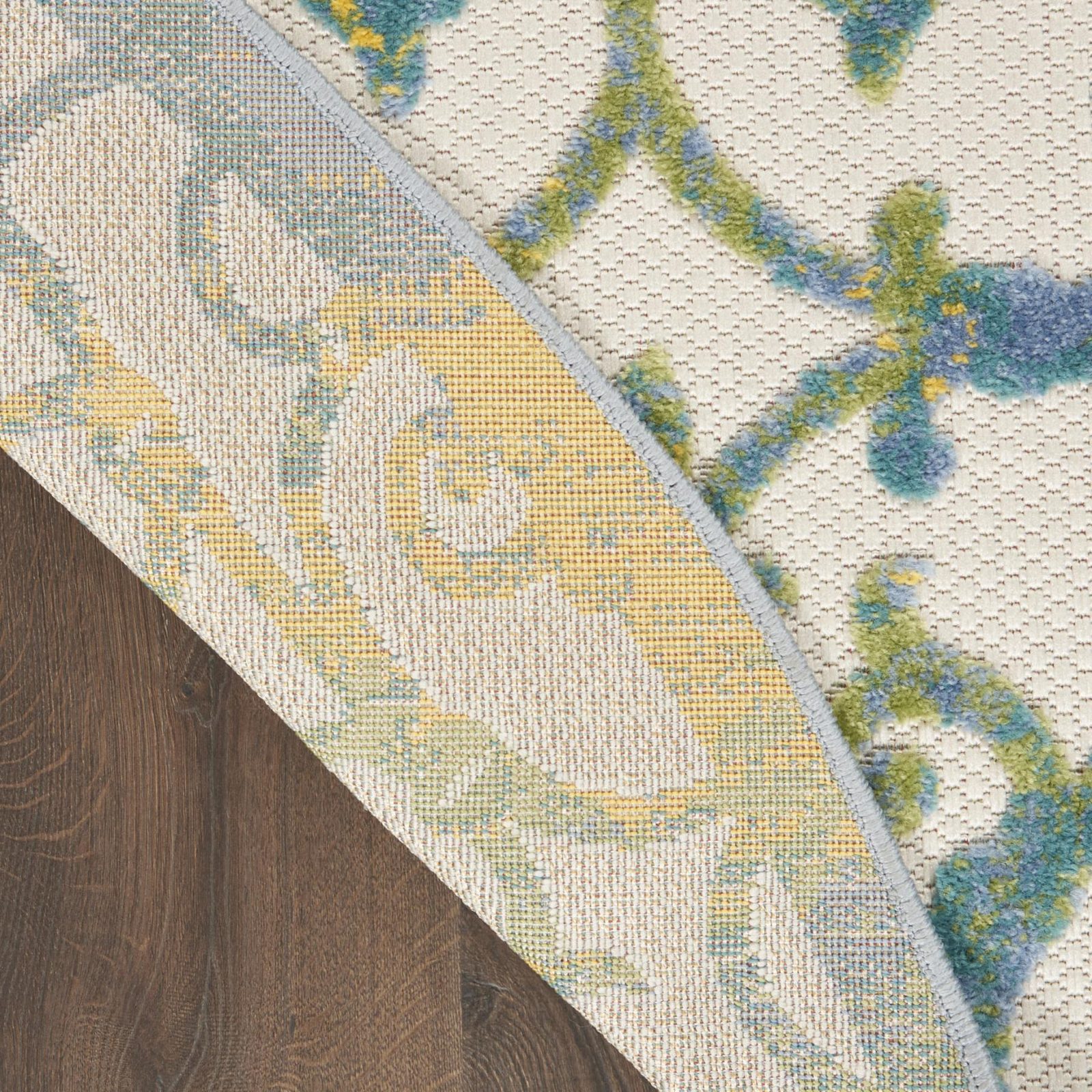 8′ X 8′ Ivory And Blue Round Rug II