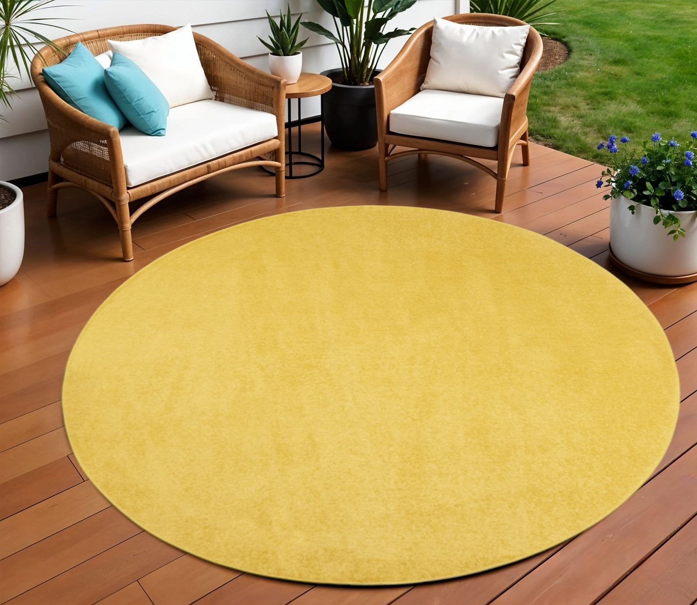 8′ X 8′ Yellow Indoor Outdoor Round Rug