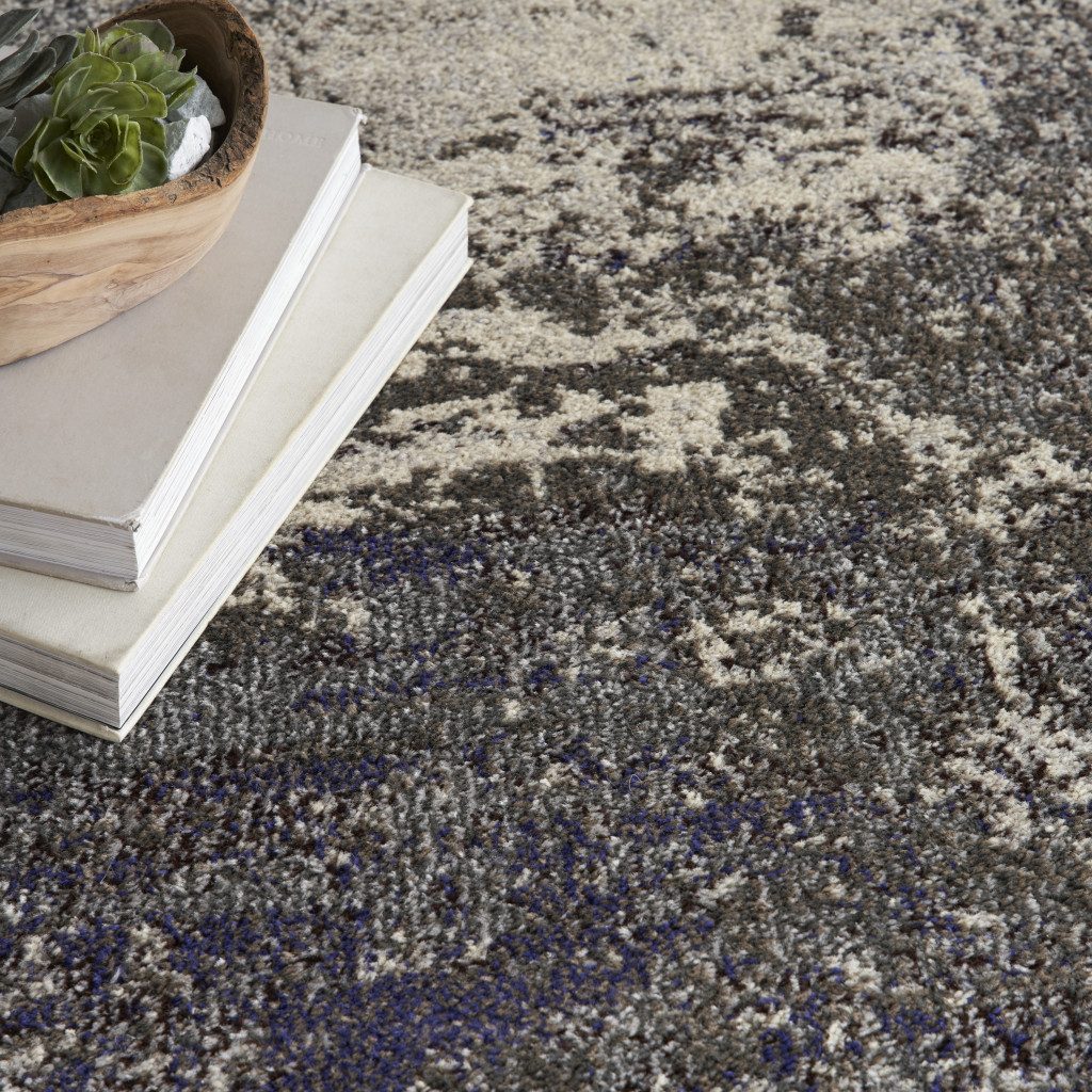 4′ X 6′ Ivory and Grey Abstract Area Rug