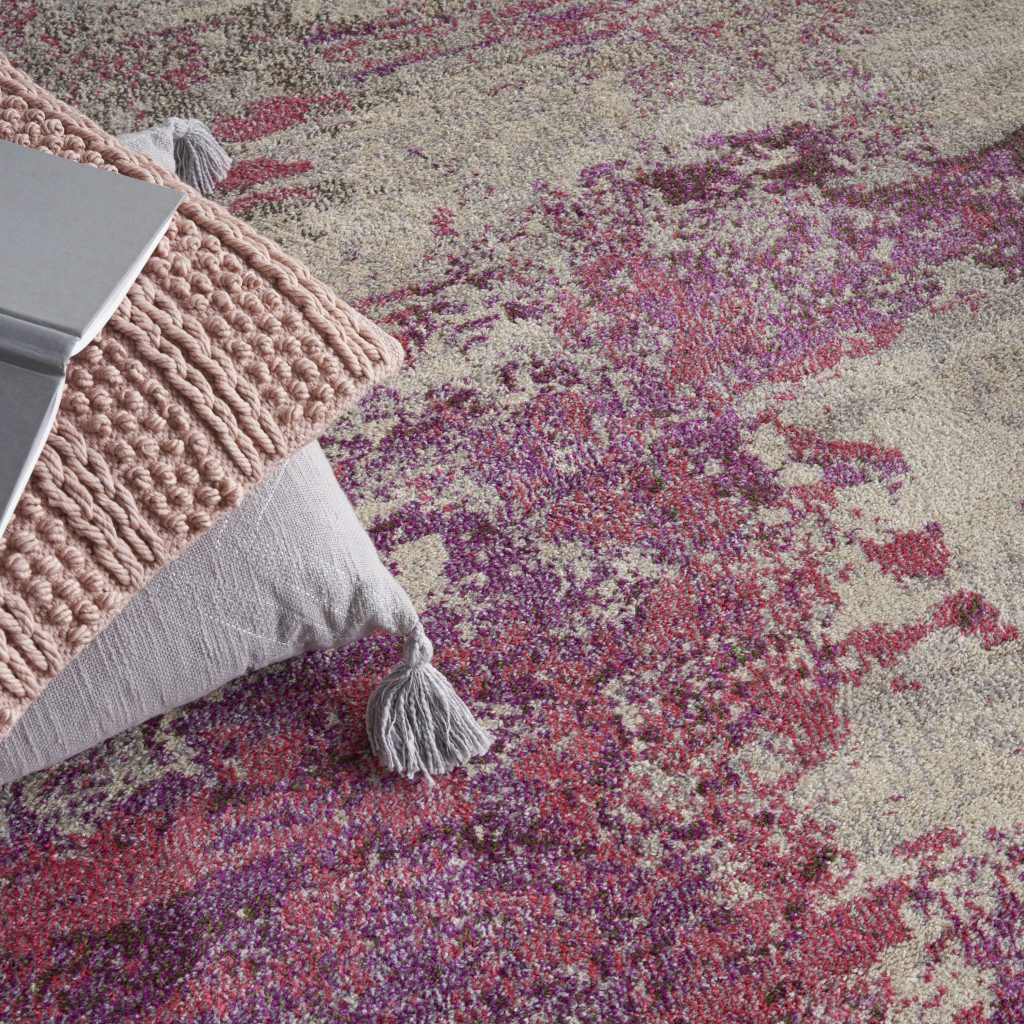 5′ X 7′ Ivory And Pink Abstract Area Rug