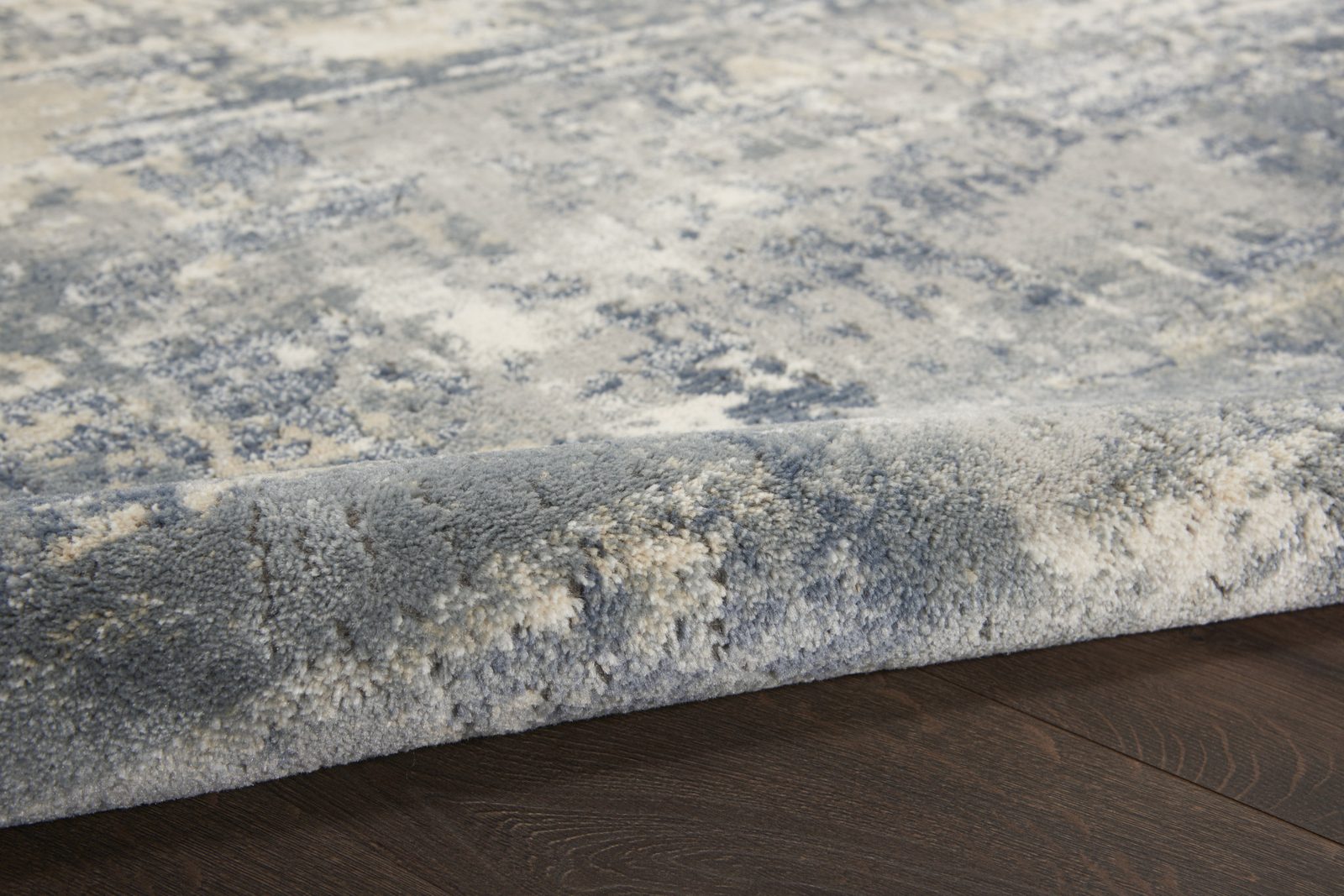 4′ X 6′ Grey and Beige Abstract Area Rug