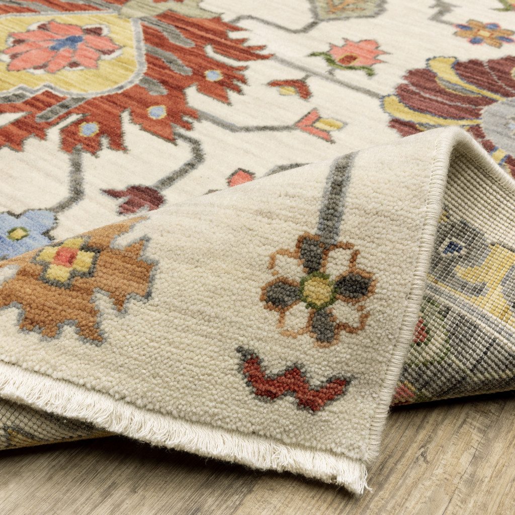 6′ X 9′ Ivory Oriental Area Rug With Fringe