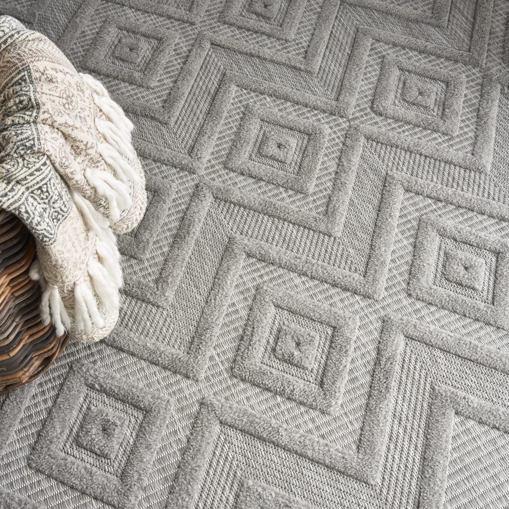 7′ X 10′ Gray Indoor Outdoor Area Rug