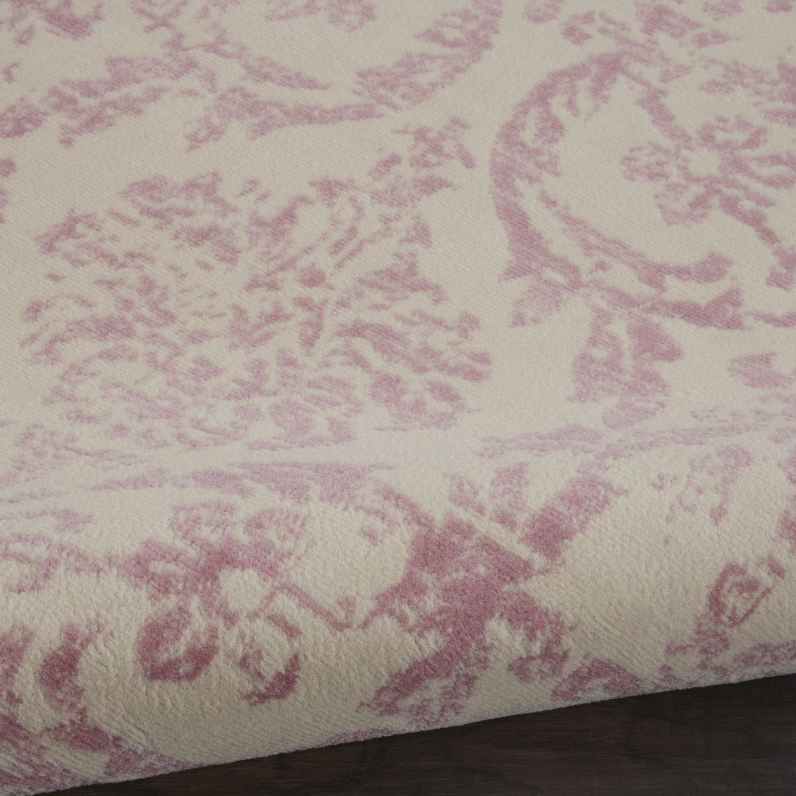 5′ Ivory and Pink Damask Round Rug