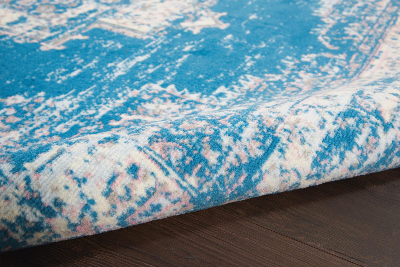 5′ X 7′ Blue Damask Power Loom Area Rug