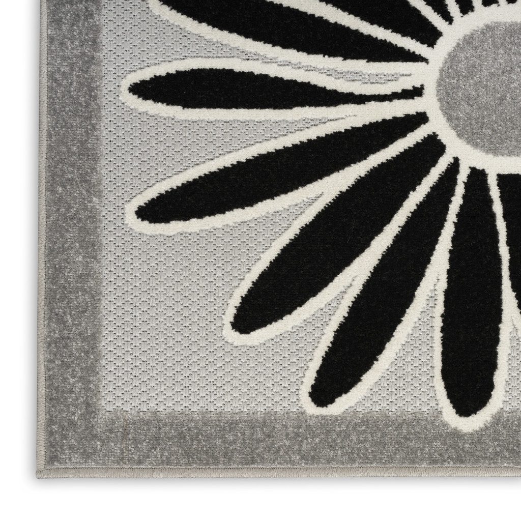 3′ X 4′ Black and White Floral Area Rug