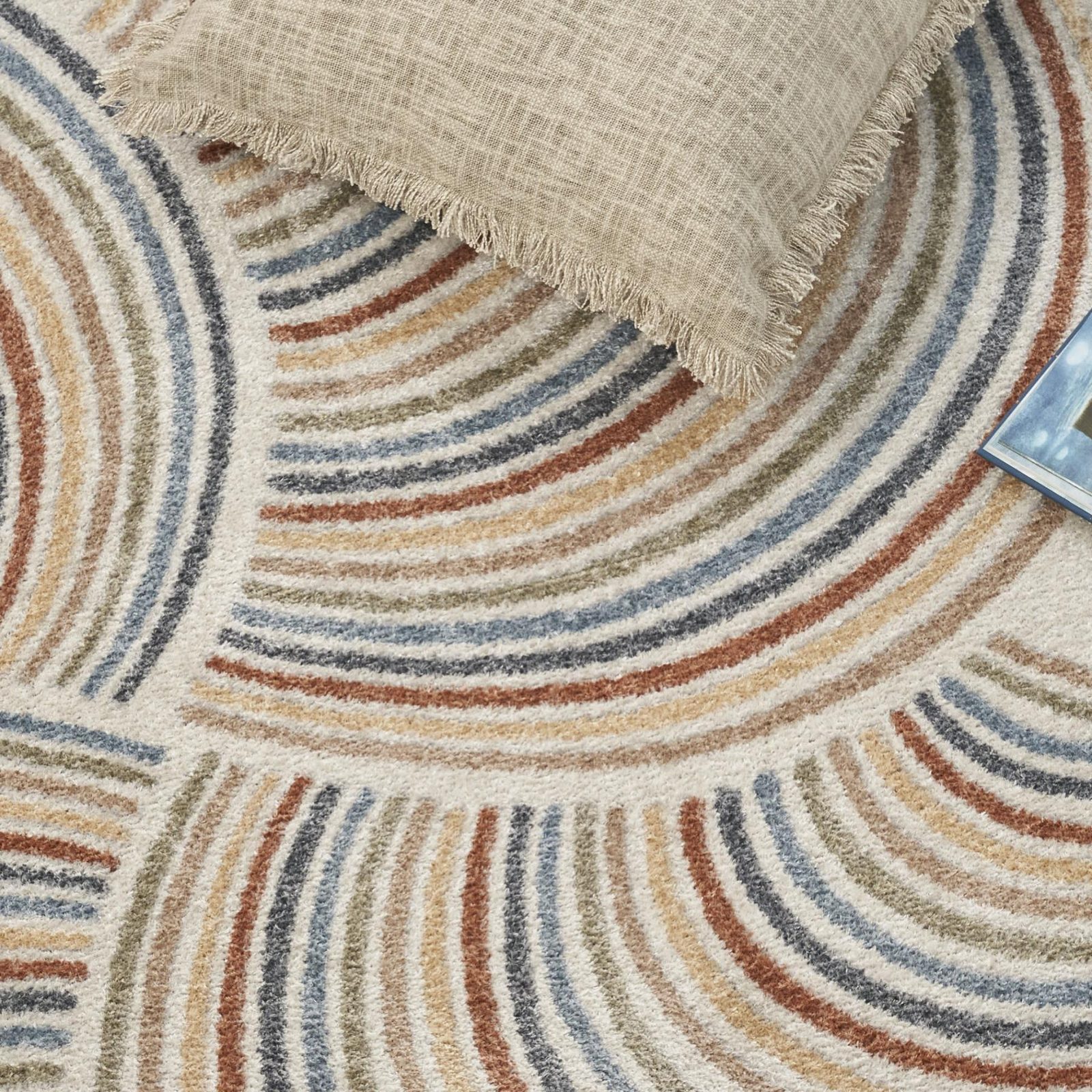 7′ X 9′ Ivory Blue Brown Geometric Washable Area Rug
