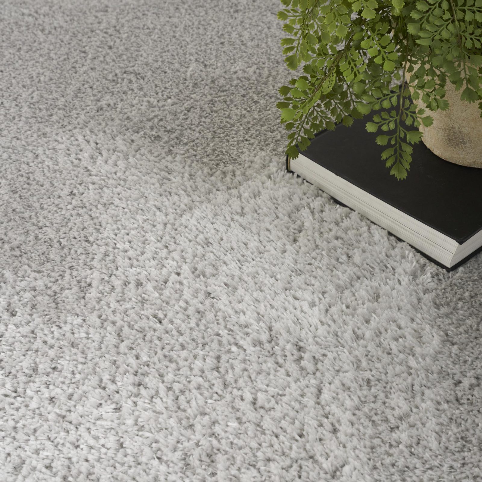 8′ X 10′ Silver Shag Area Rug