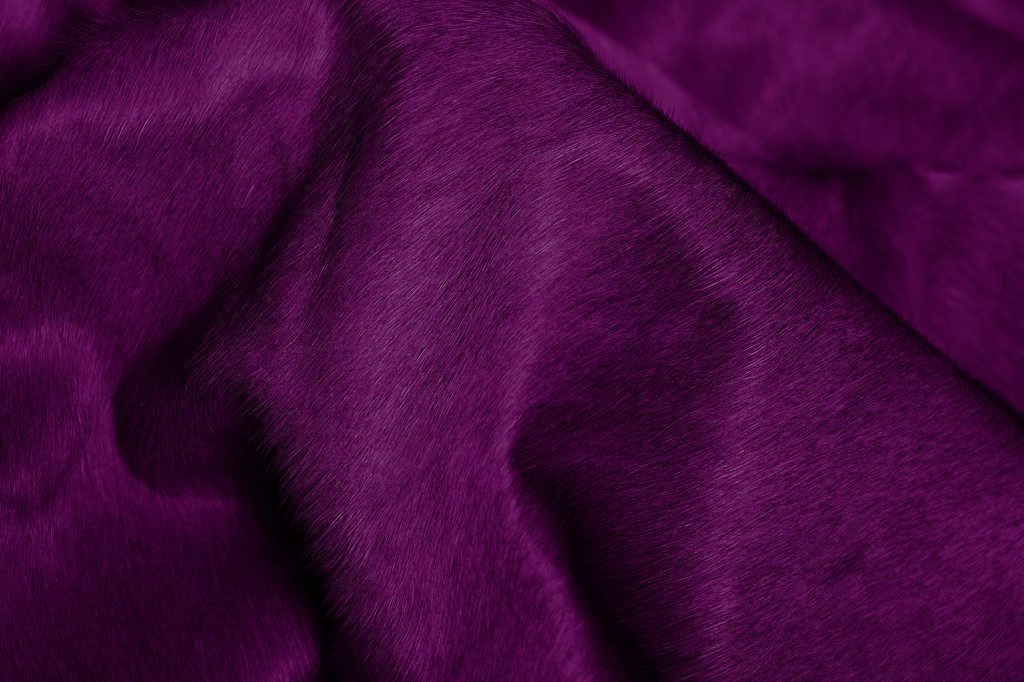 6′ X 7′ Purple Cowhide Hand Knotted Area Rug