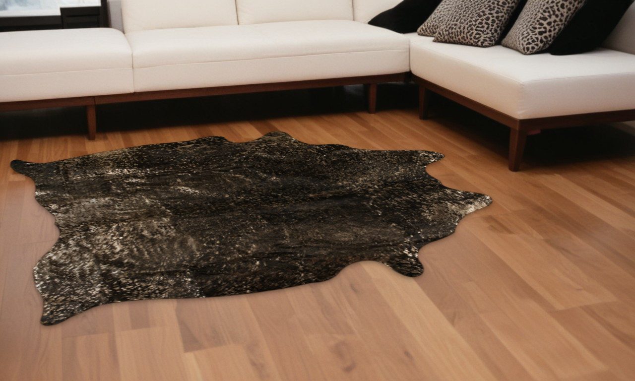 6′ X 7′ Brown and Bronze Cowhide Area Rug