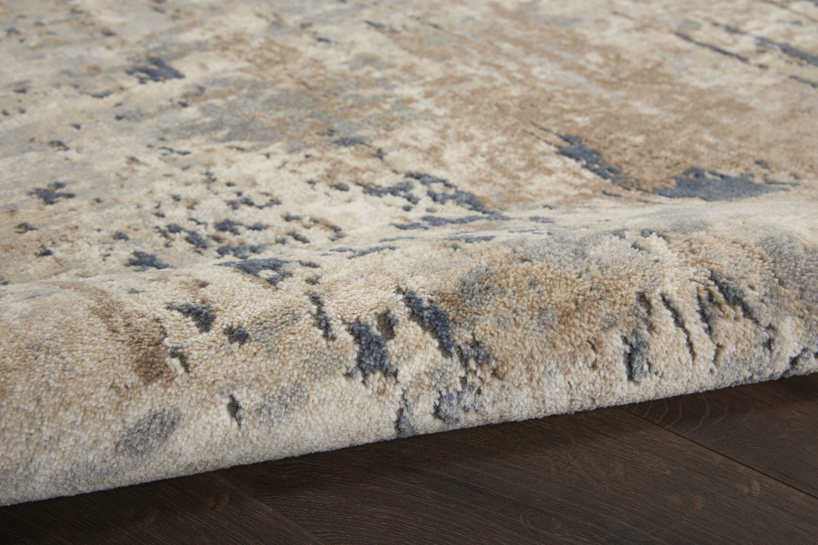 5′ X 8′ Beige and Gray Abstract Area Rug