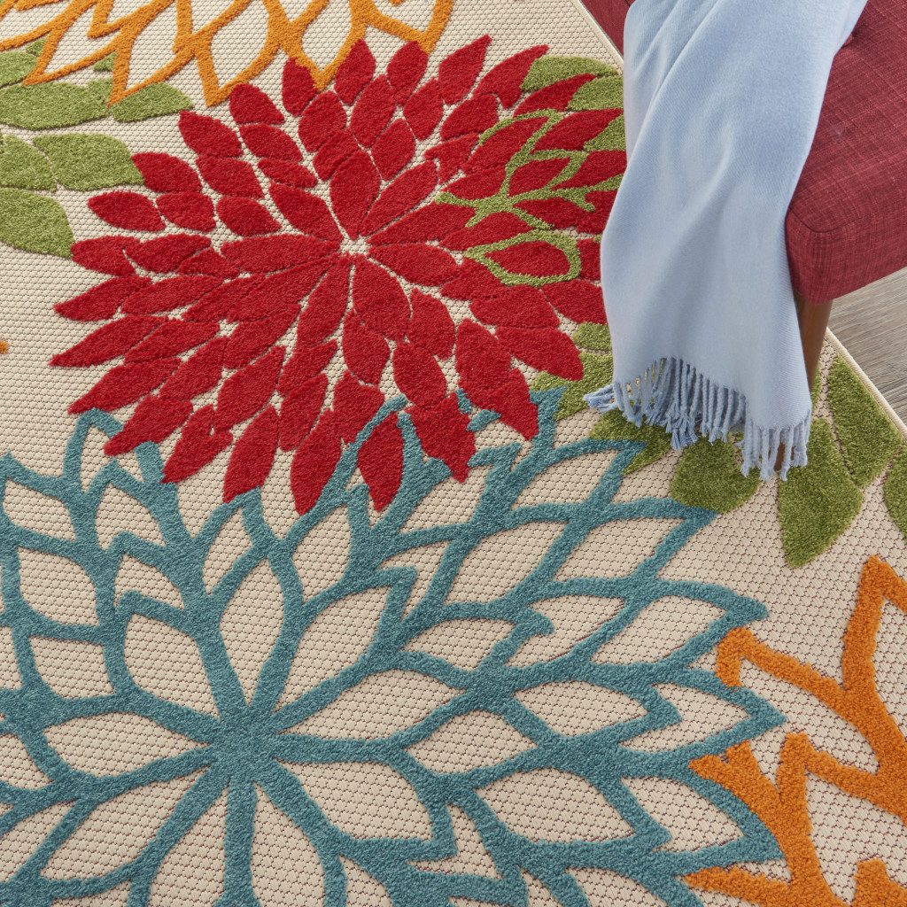 5′ X 8′ Ivory Floral Indoor Outdoor Area Rug
