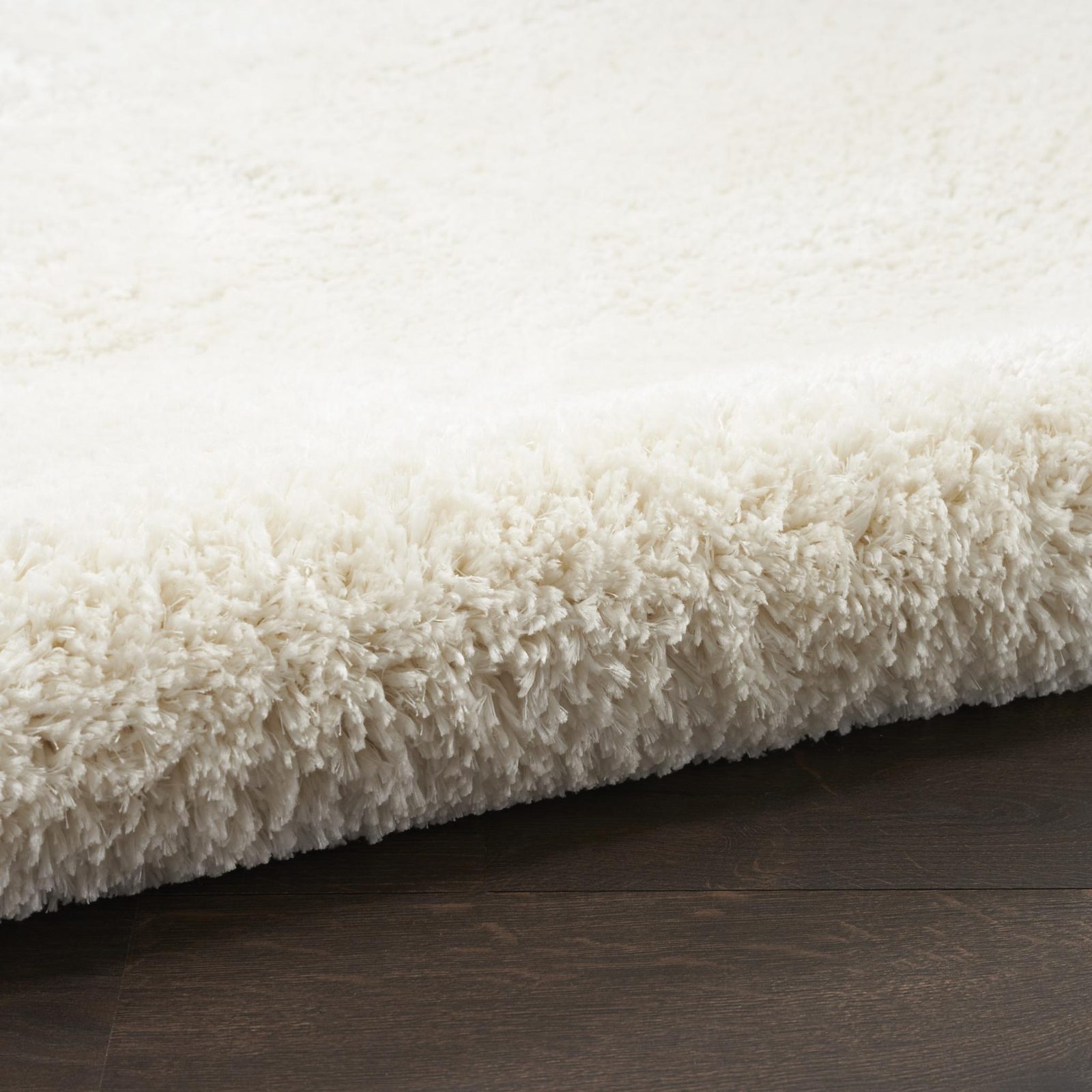 4′ X 6′ Ivory Shag Area Rug