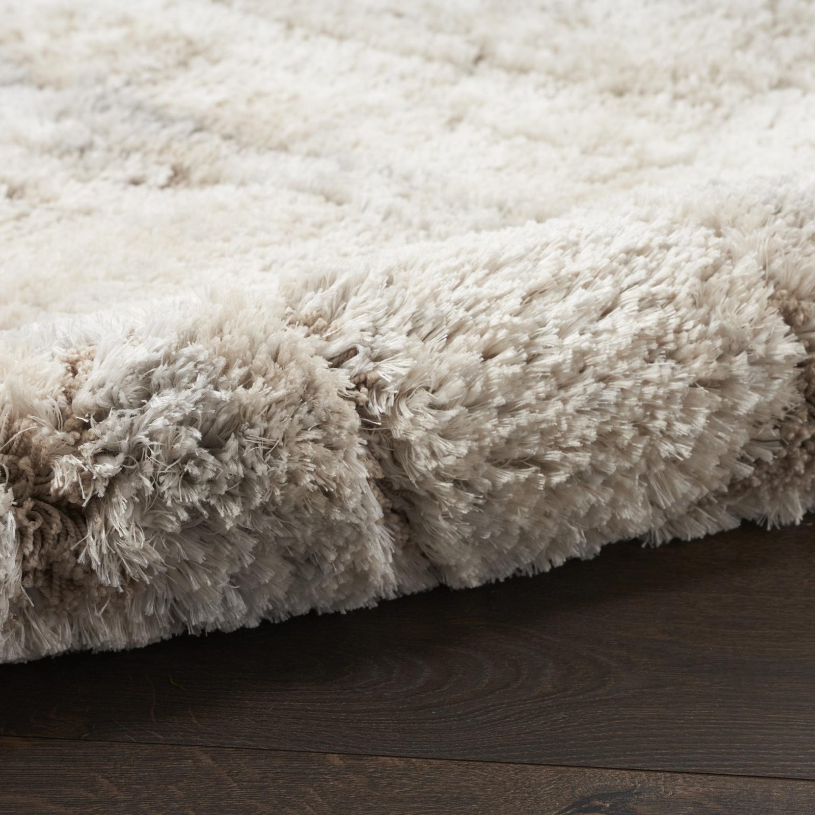 7′ X 9′ Beige Ivory Gray Abstract Shag Area Rug