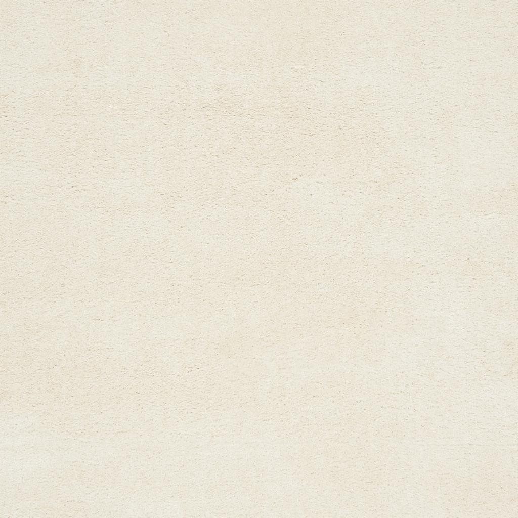 7′ X 9′ Ivory Shag Area Rug