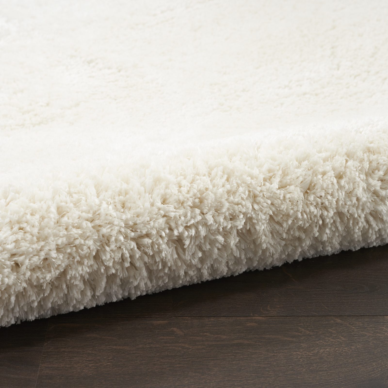 8′ X 10′ Ivory Shag Area Rug